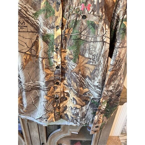 Under Armour NWOT Realtree Camo Pocket Logo Button Down Size Medium - Picture 5 of 8